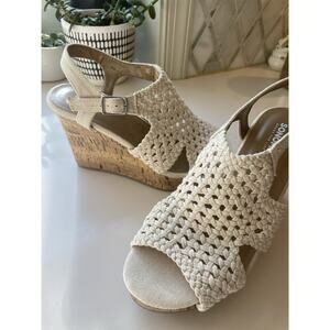 New! Sonoma Womens Beige Open Toe Wedge Heel Buckled Slingback Sandals Size 8